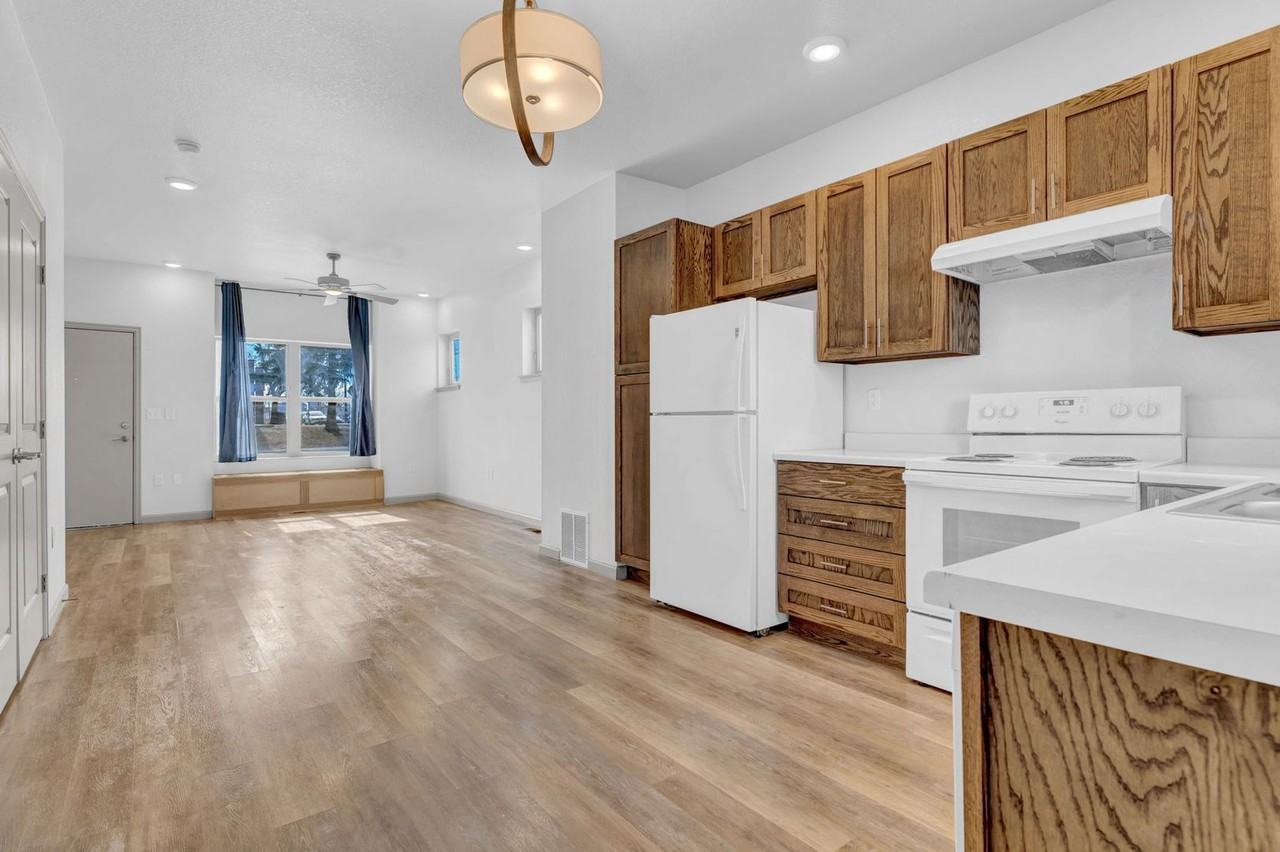 5 E 51st Ave - Photo 5 of 19