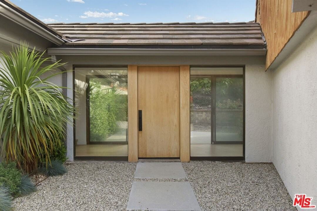 24728 Vantage Point Ter - Photo 2 of 36