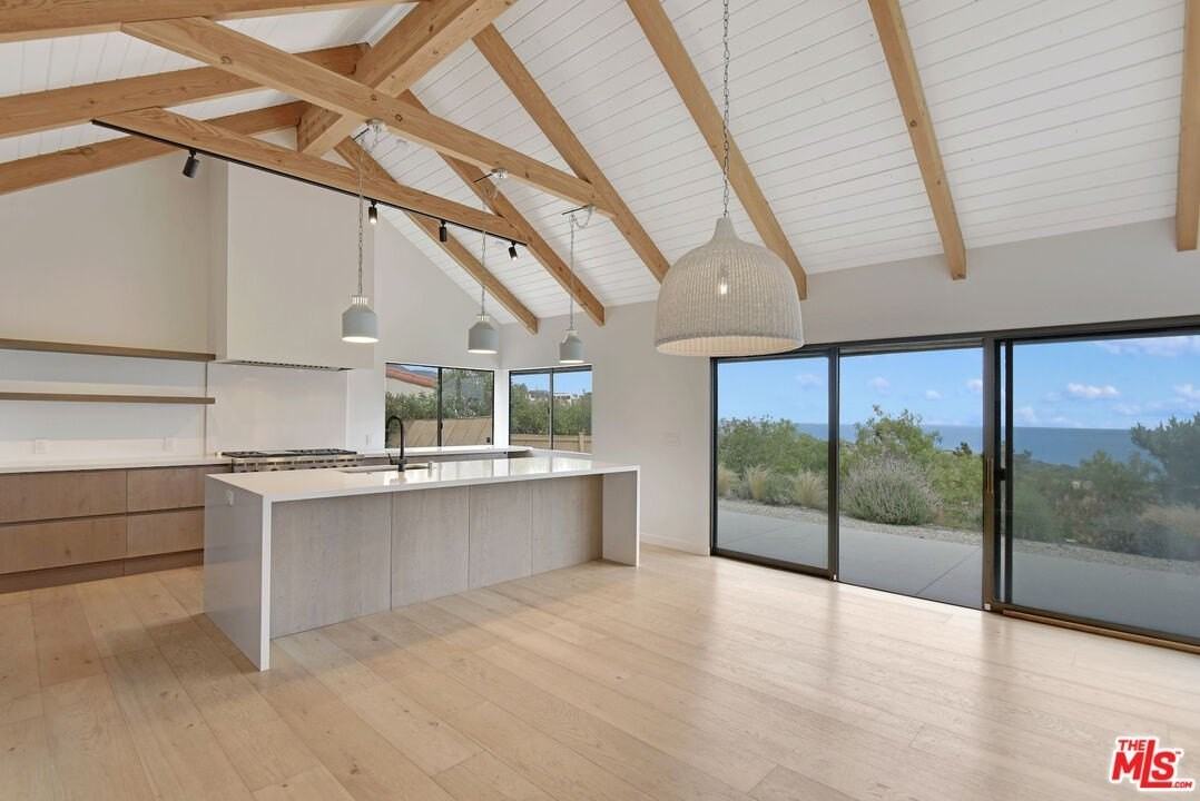 24728 Vantage Point Ter - Photo 5 of 36