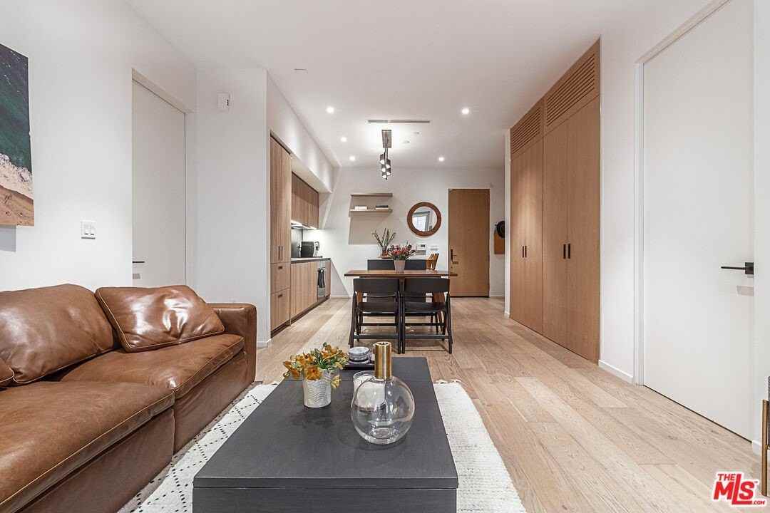 1030 N Kings Rd Unit 104 - Photo 5 of 23