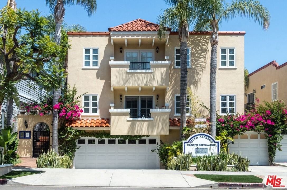 916 N Alfred St Apt 6 - Photo 2 of 16