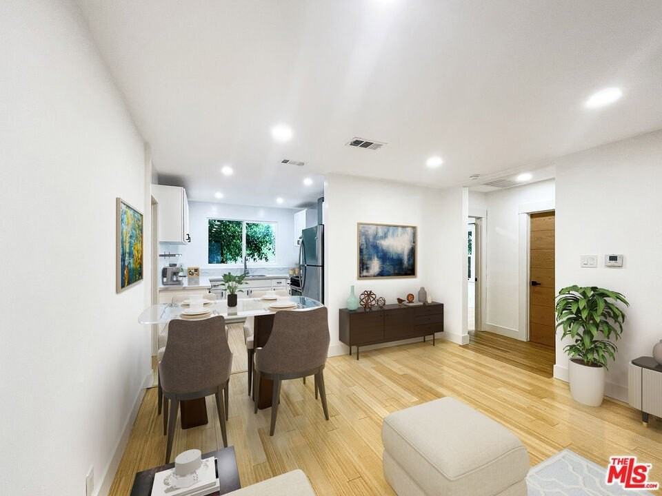 2414 Effie St - Photo 5 of 16