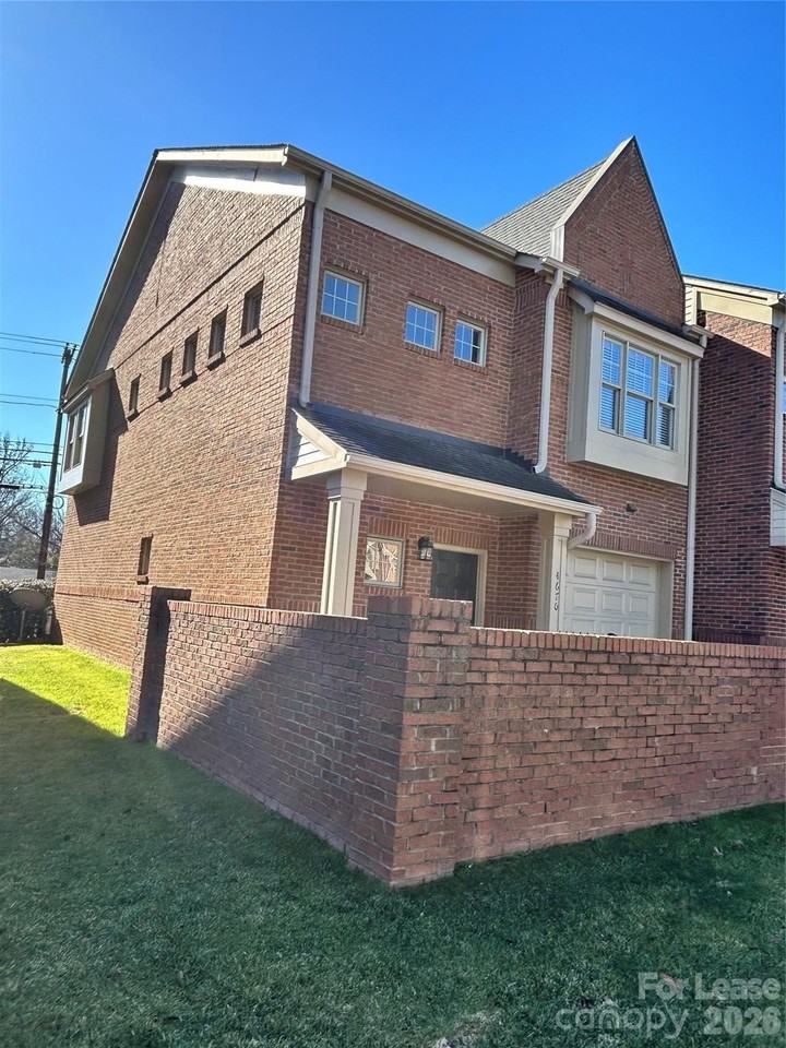 4670 Dabney Vigor Dr - Photo 2 of 13