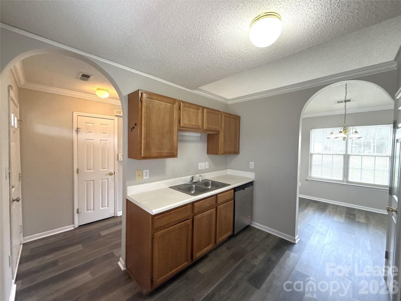 1511 Hudson Graham Ln - Photo 6 of 14