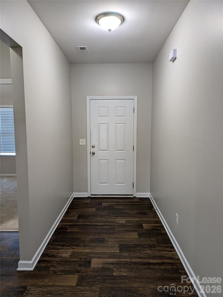 110 E Neel Ranch Rd - Photo 3 of 37