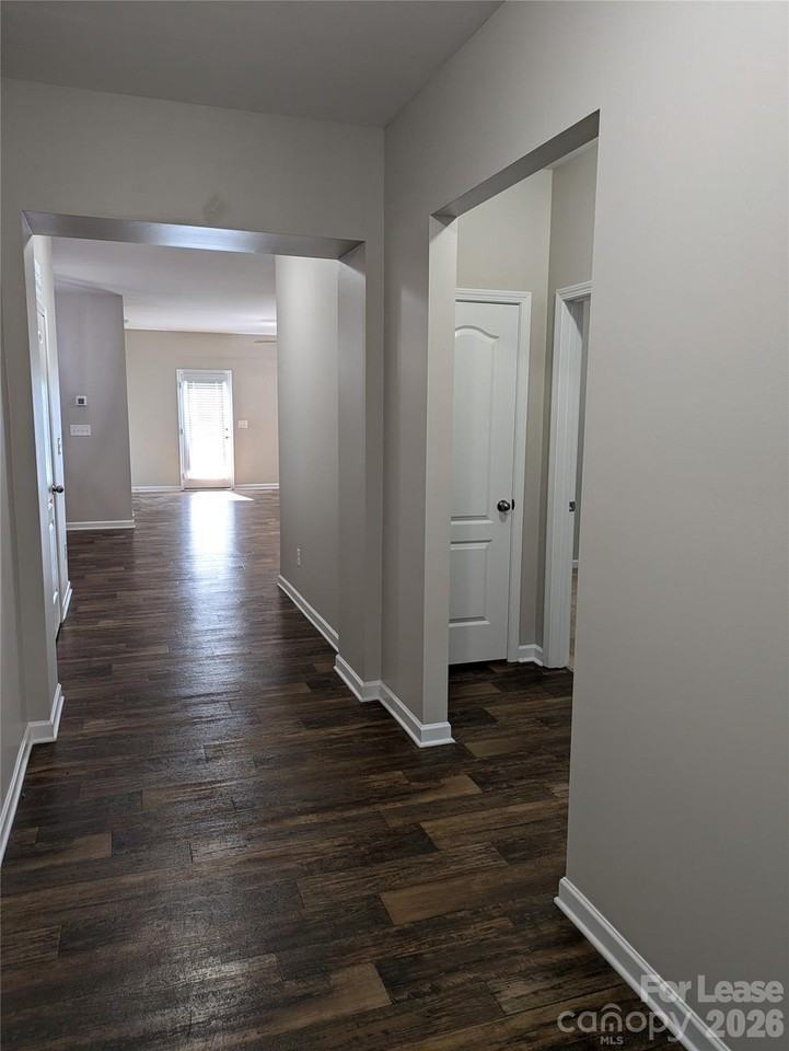 110 E Neel Ranch Rd - Photo 4 of 37