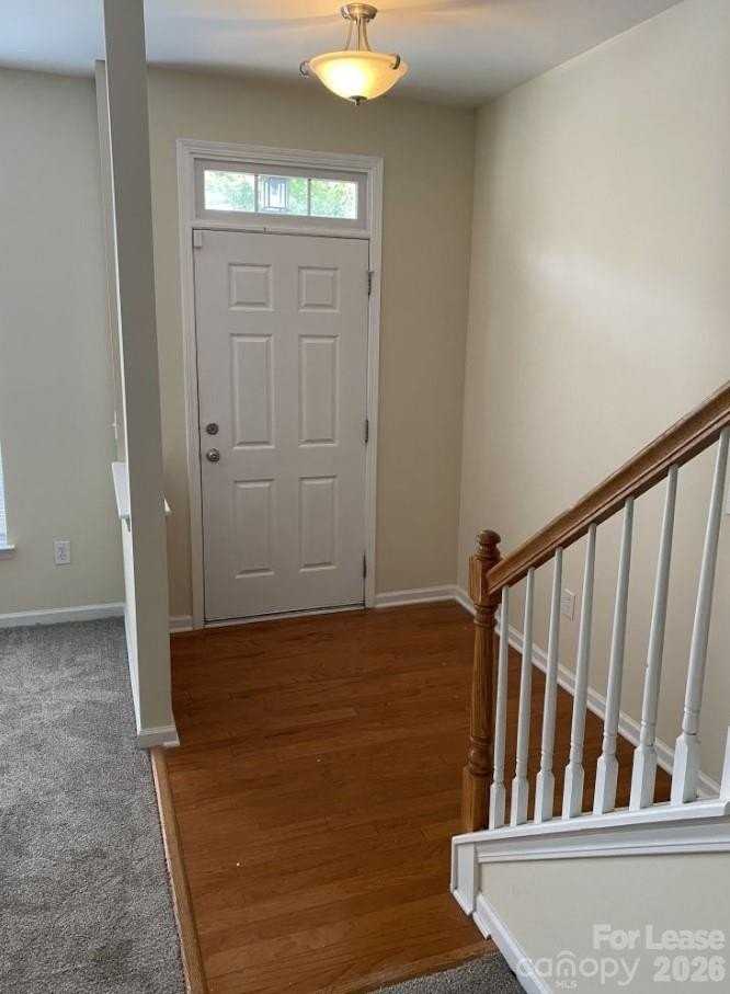 10020 Kings Parade Blvd - Photo 2 of 28