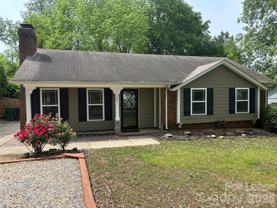 11800 Mirror Lake Dr - Photo 1 of 1