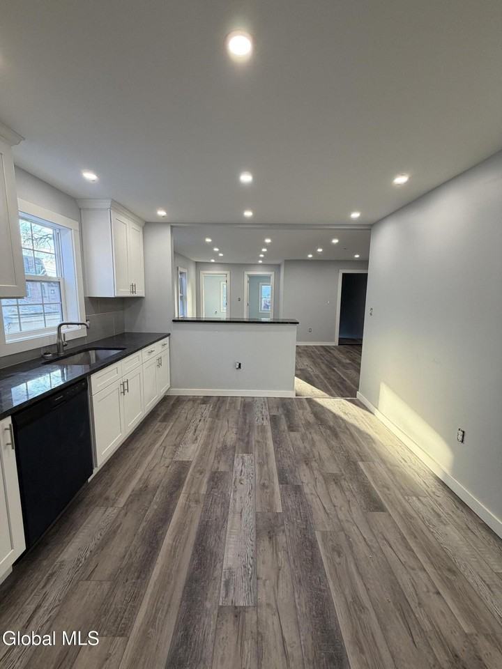 1804 3rd Ave - Photo 3 of 14