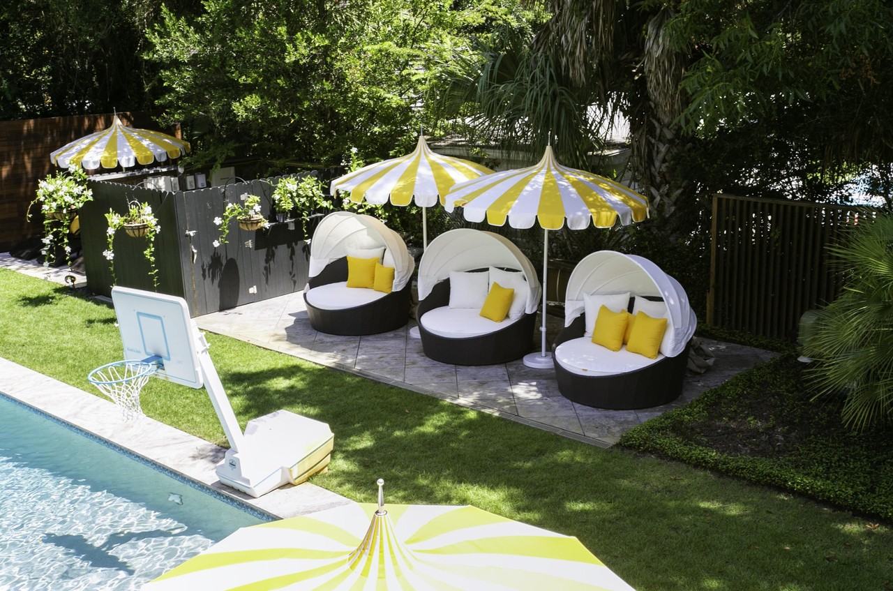 2262 Ion Ave - Photo 4 of 50