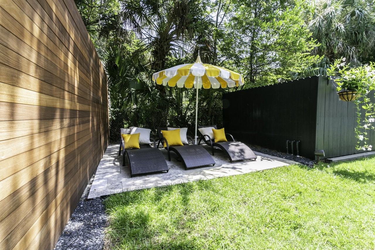 2262 Ion Ave - Photo 6 of 50