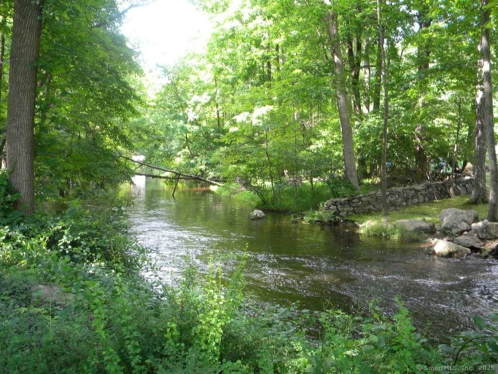 45 Old Redding Rd - Photo 3 of 35