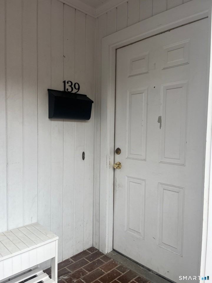 139 Oldfield Rd Unit 139 - Photo 3 of 16