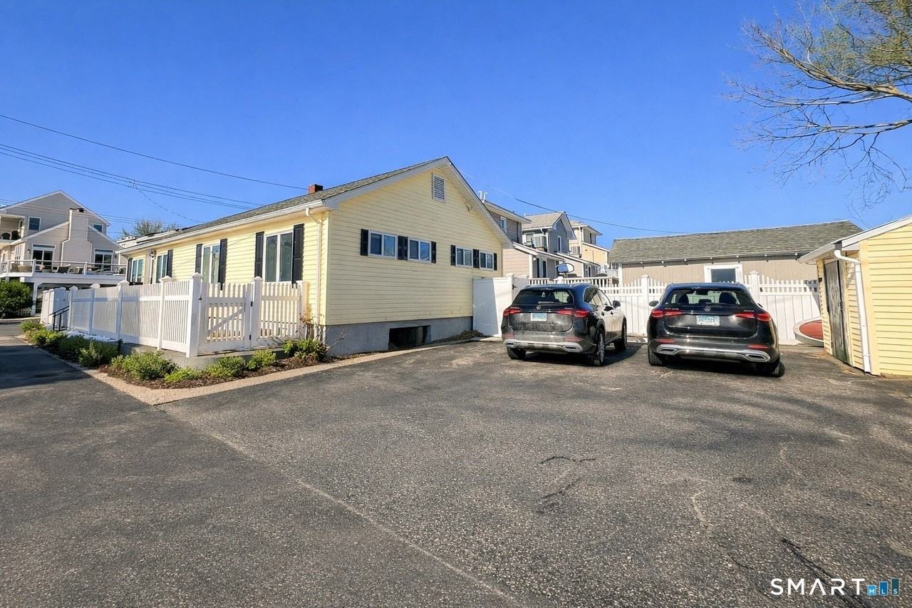 54 Milesfield Ave - Photo 3 of 19