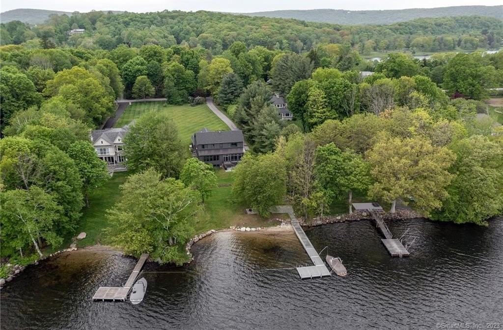 33 Arrow Point Rd - Photo 2 of 32