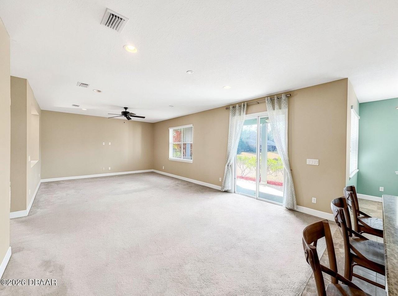 409 Grande Sunningdale Loop - Photo 7 of 20