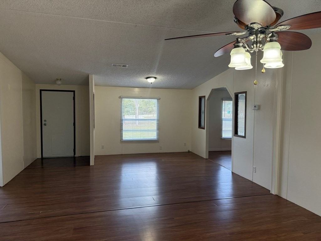 7790 Nw 170th St - Photo 3 of 19