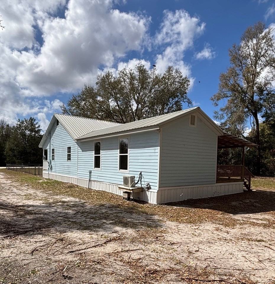 473 Ne 112th Ave - Photo 4 of 35