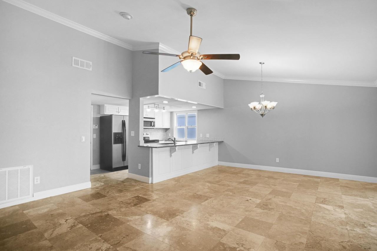 319 Latrium Cir - Photo 4 of 25