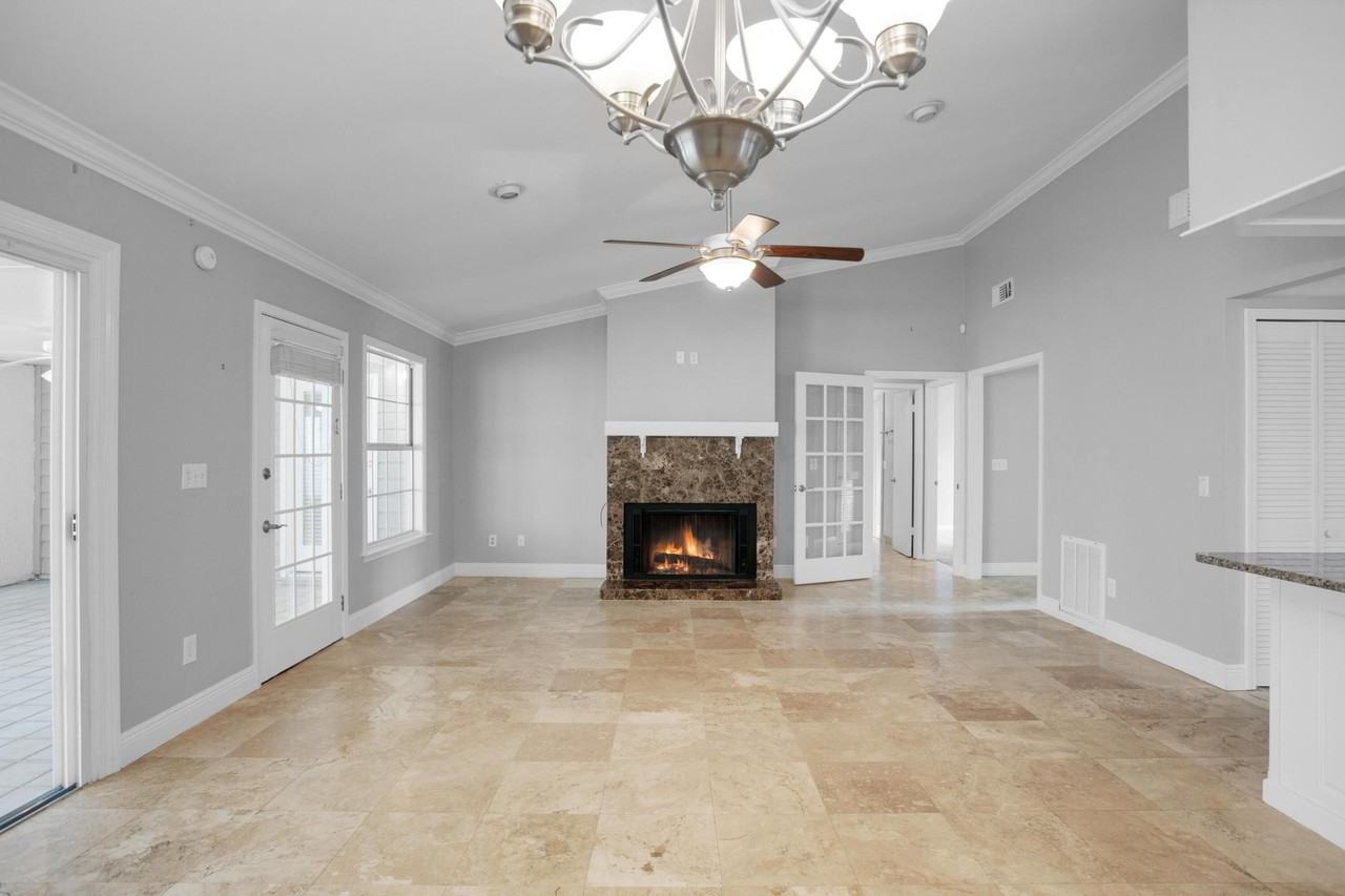 319 Latrium Cir - Photo 6 of 25