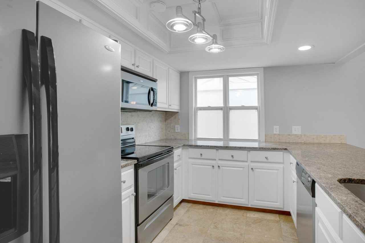319 Latrium Cir - Photo 6 of 24