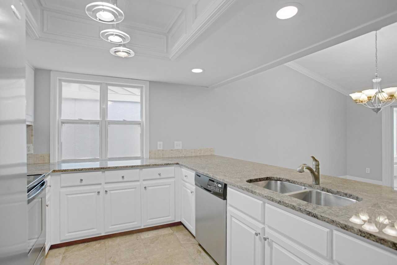 319 Latrium Cir - Photo 7 of 24