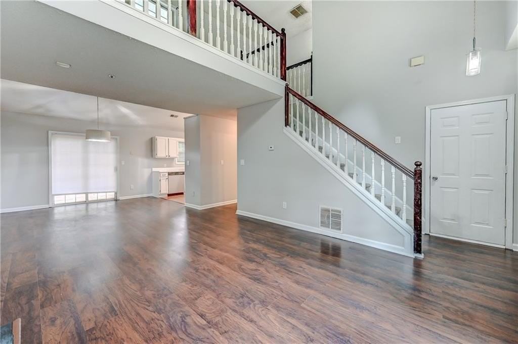 1157 Cayman Ln Sw - Photo 6 of 25