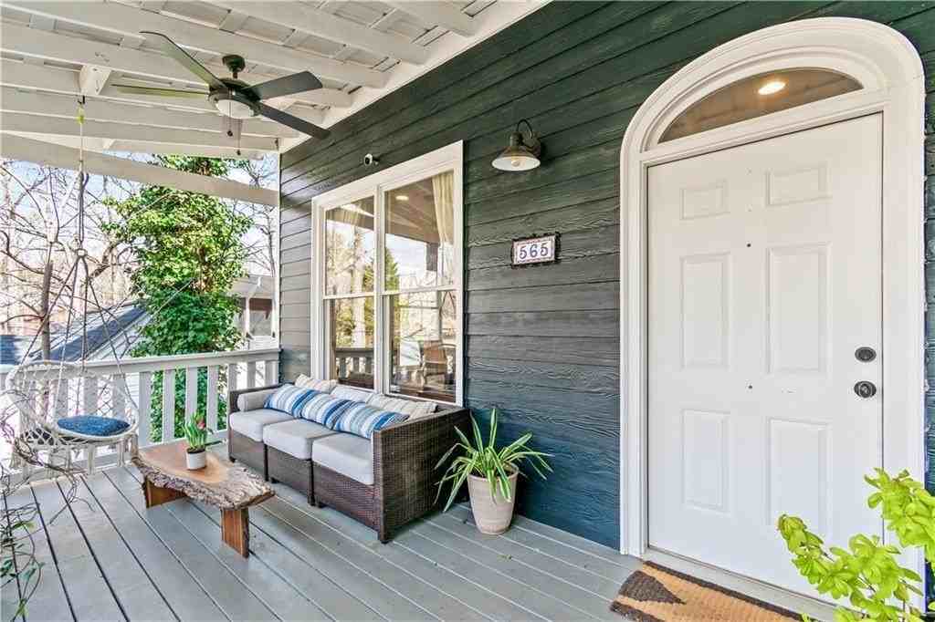 565 Harold Ave Ne - Photo 4 of 40