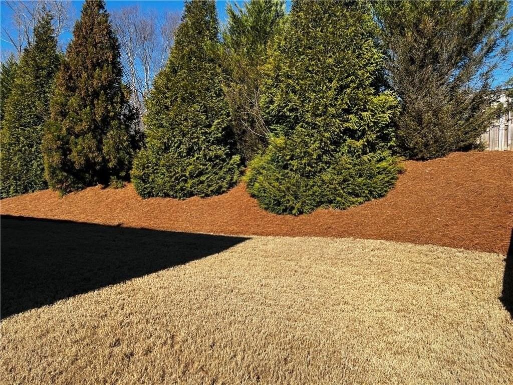 462 Spring View Dr - Photo 3 of 50