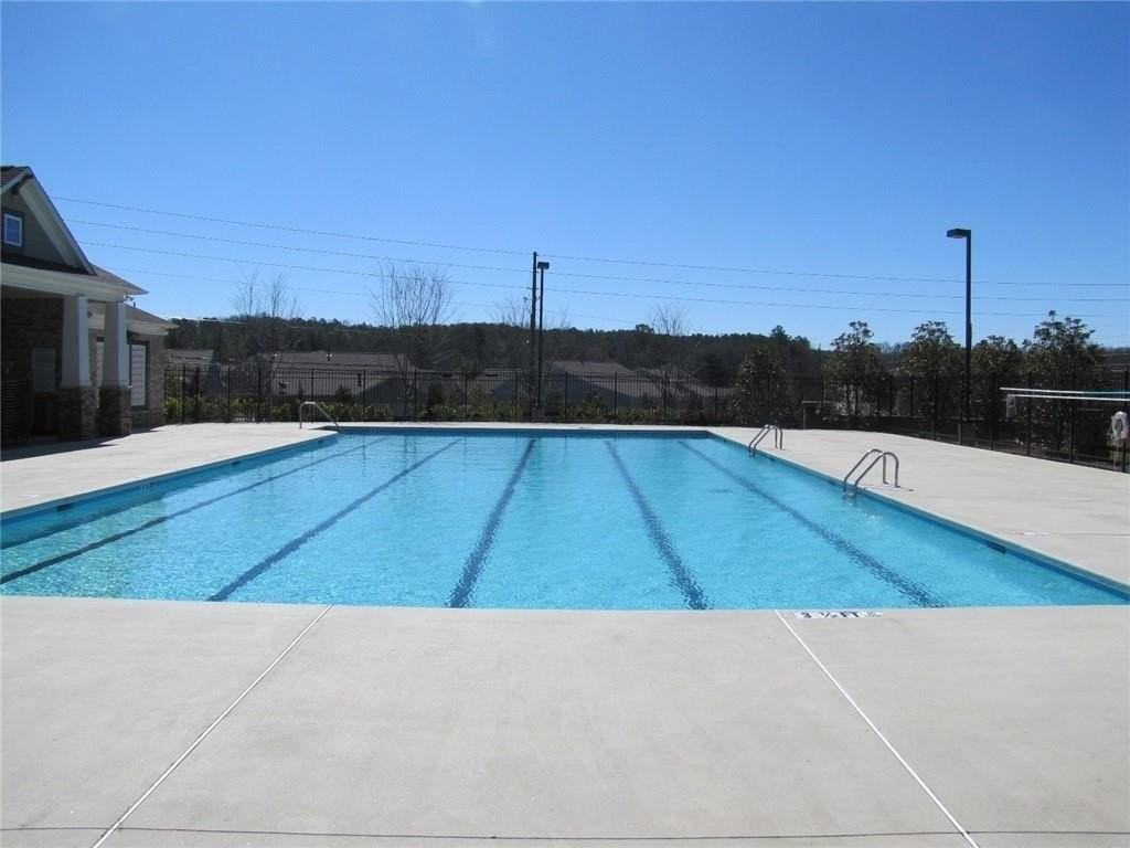 462 Spring View Dr - Photo 7 of 50