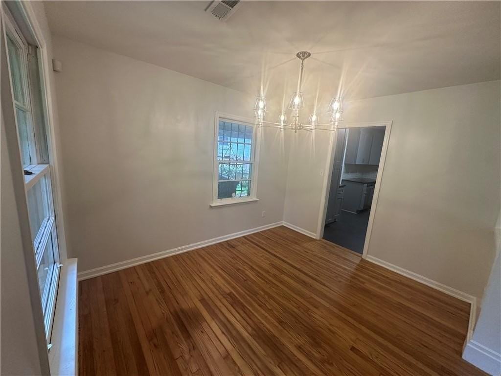 349 Laquita Dr Se - Photo 5 of 35