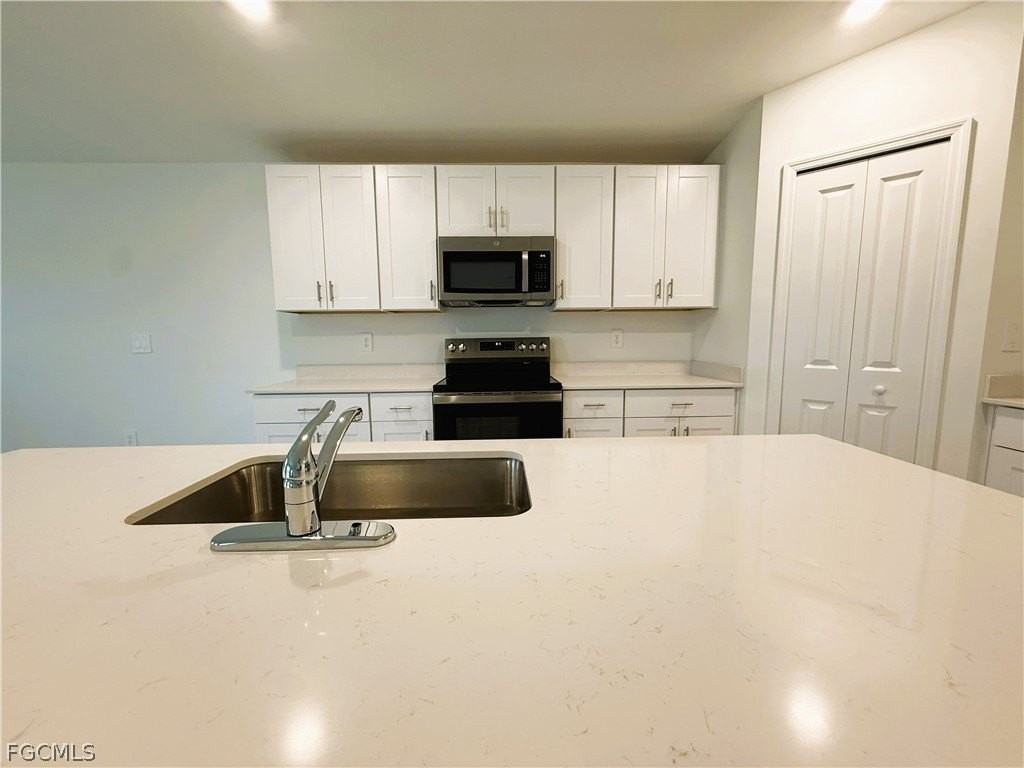 335 Parish Dr - Photo 5 of 18