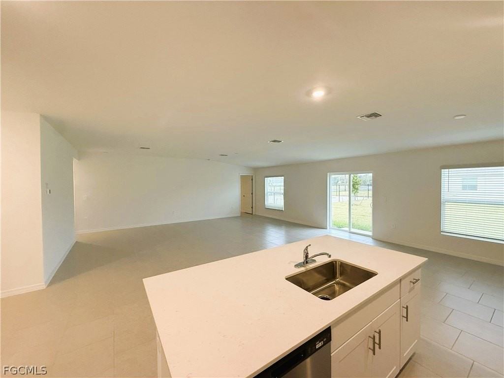 335 Parish Dr - Photo 6 of 18