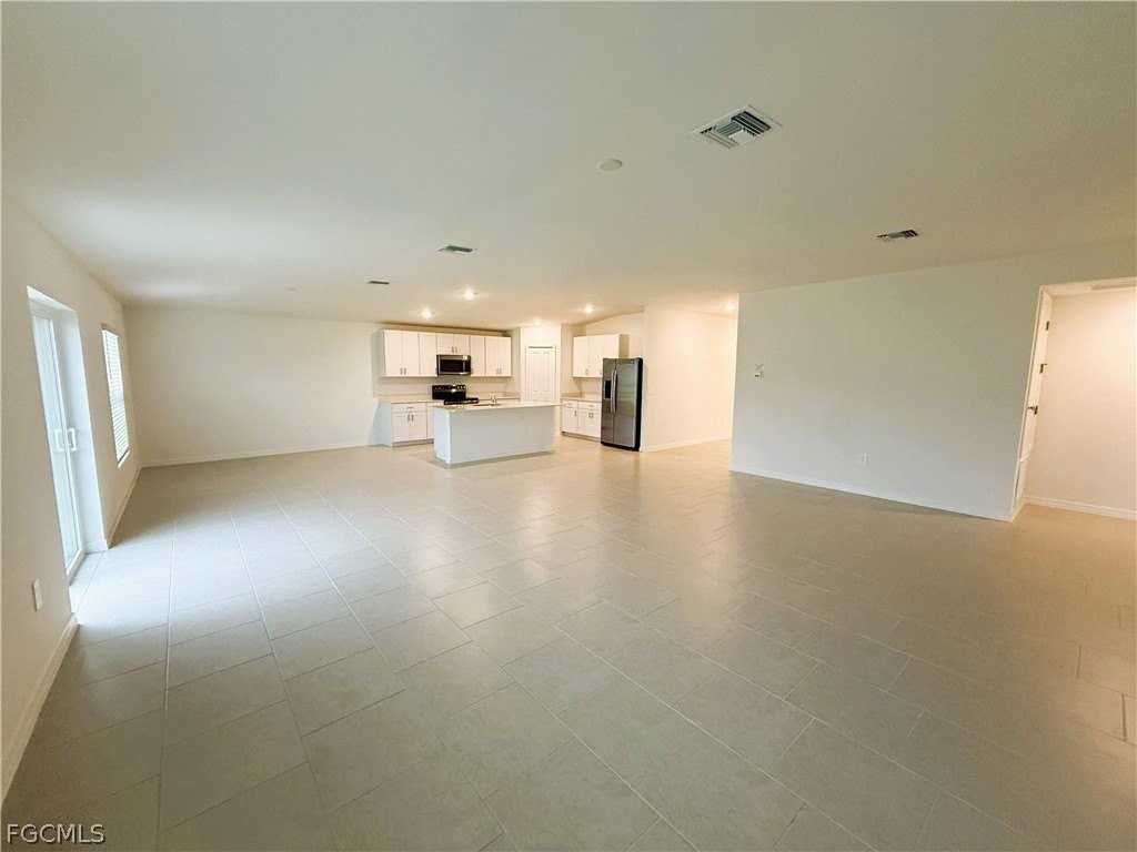 335 Parish Dr - Photo 7 of 18