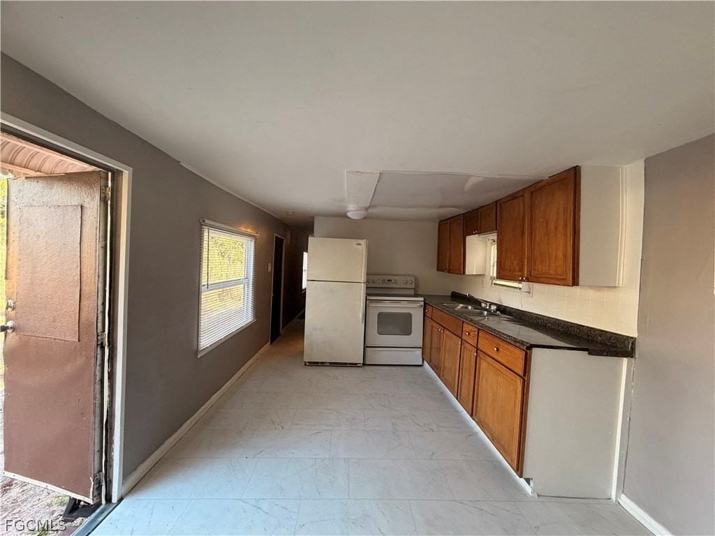 2016 Queen St Unit 2016 - Photo 6 of 9