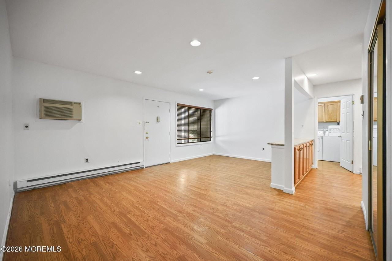 110 Amberly Dr #A - Photo 5 of 19