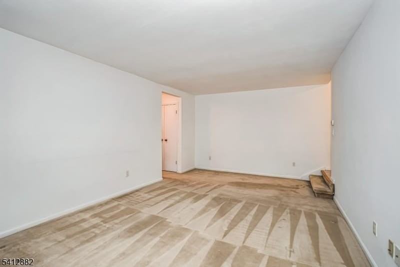 15 Kensington Rd - Photo 7 of 20