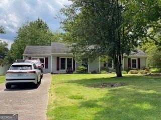 351 Meadow Trace Dr - Photo 2 of 12