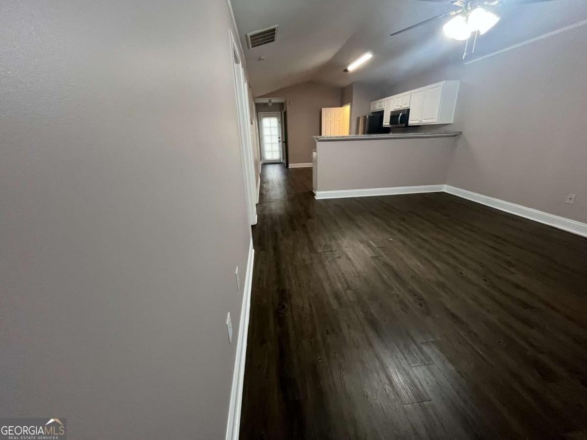 565 Rustwood Dr - Photo 6 of 16