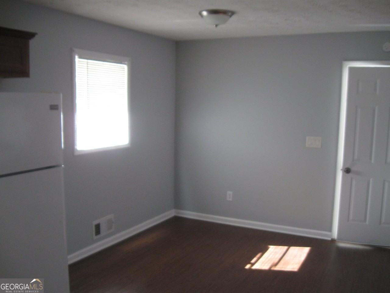 210 E Richardson St - Photo 7 of 12