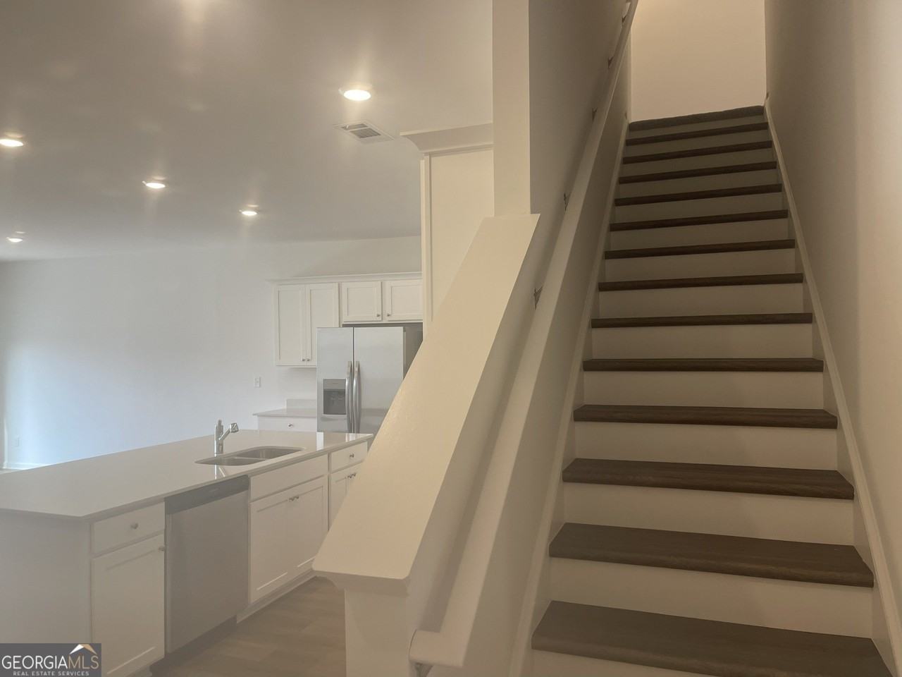 109 Milledge Commons Dr - Photo 4 of 6