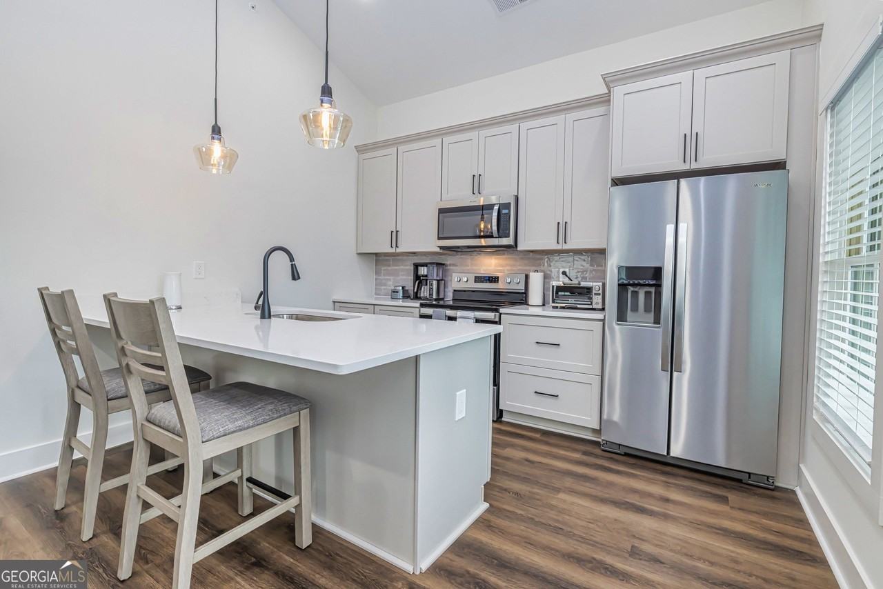 3045 State Street unit: Furnished / Utilities - Photo 4 of 38