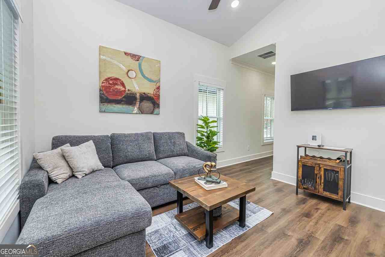 3045 State Street unit: Furnished / Utilities - Photo 5 of 38