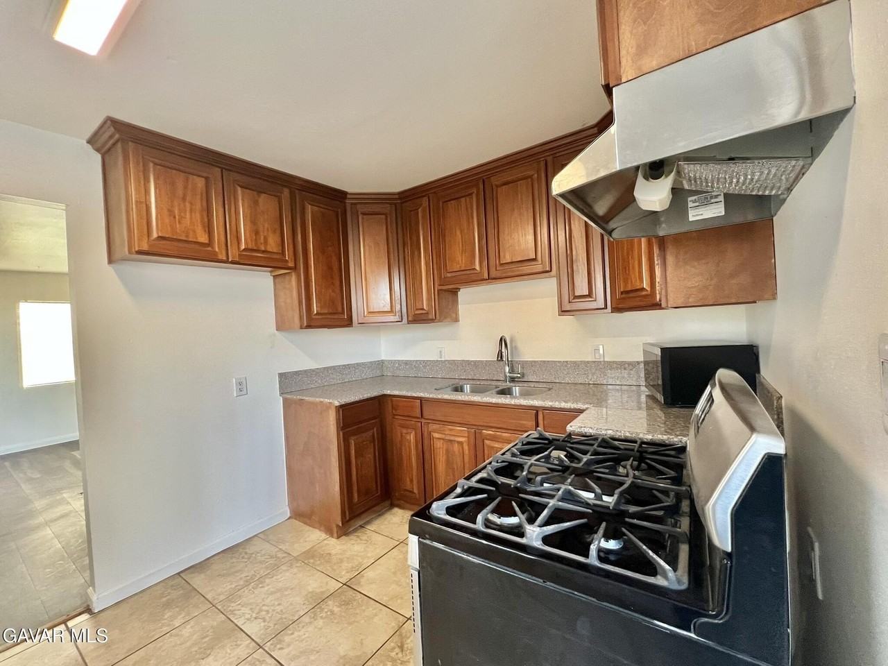 3149 E Avenue H10 - Photo 4 of 11