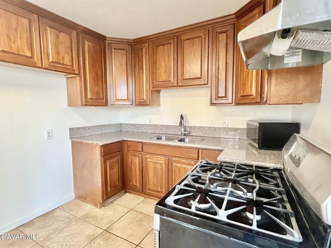 3149 E Avenue H10 - Photo 5 of 11