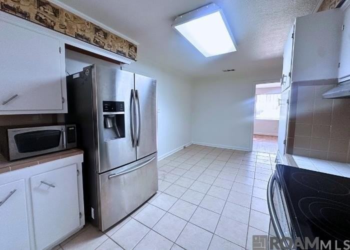 1310 Aster St - Photo 3 of 7