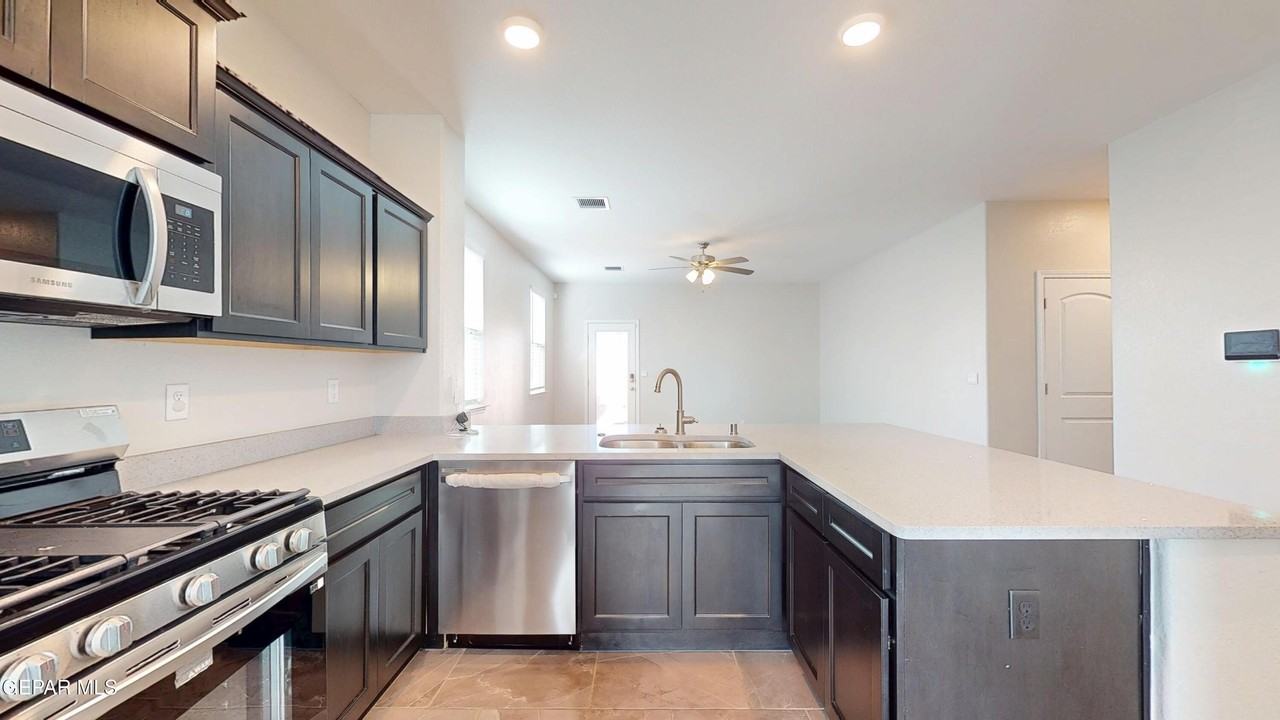 12613 Cono Norte Dr - Photo 7 of 45