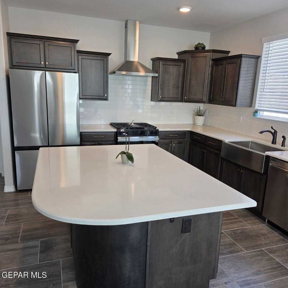 1804 Ritzy Lou Pl - Photo 5 of 17