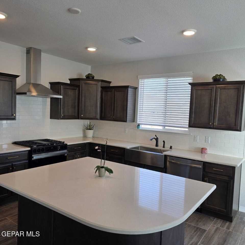 1804 Ritzy Lou Pl - Photo 6 of 17