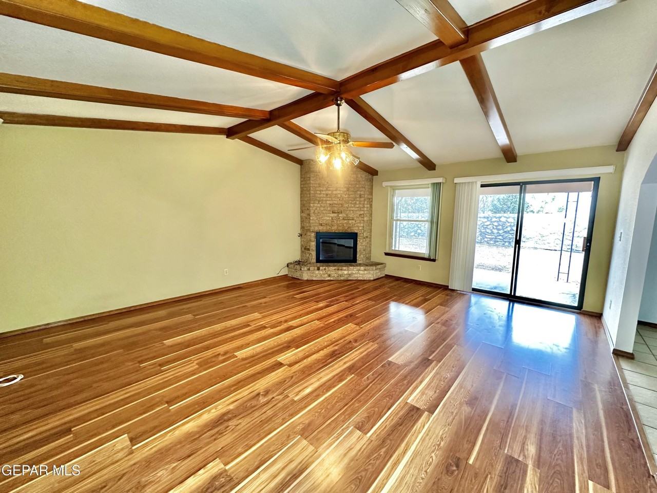 4540 Croton Cir - Photo 5 of 33